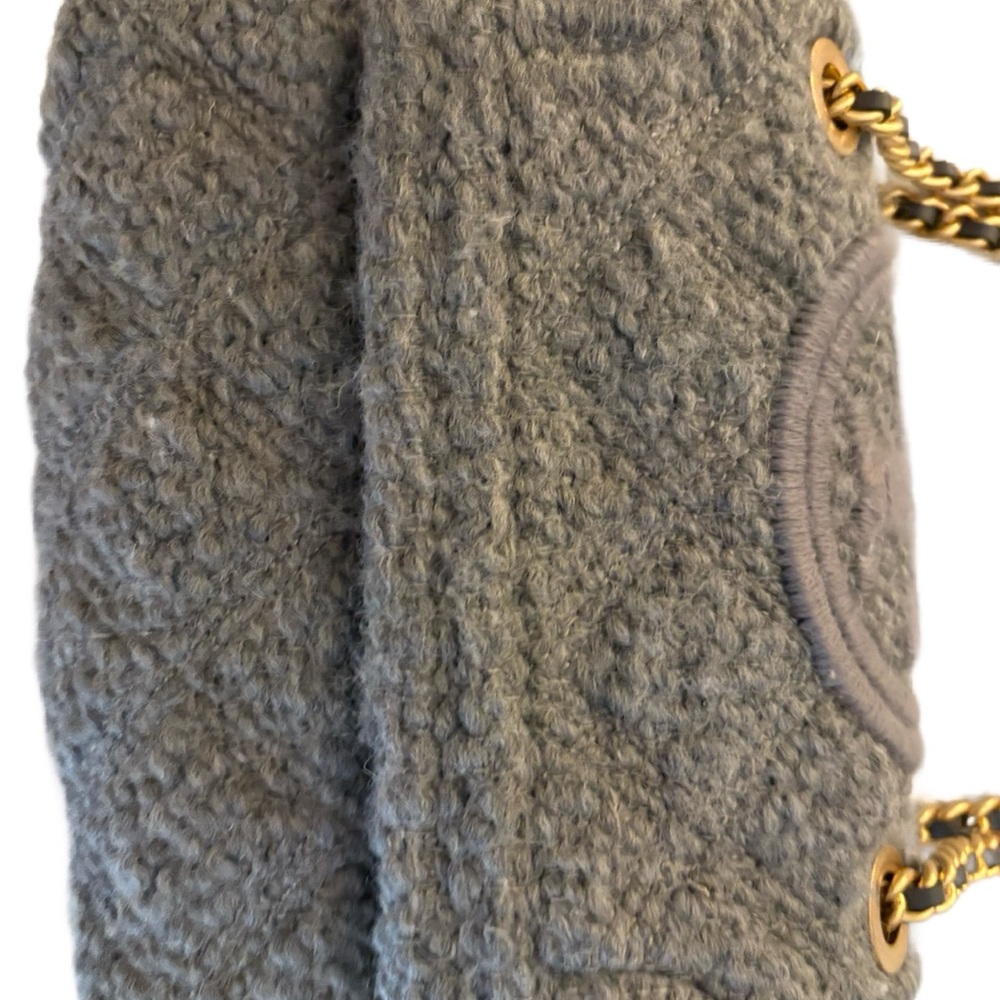 Tory Burch Gray Textured Bag Over the Shoulder with Adjustable Length Strap.